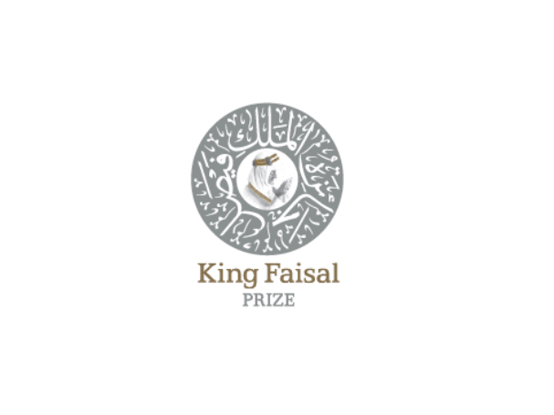 غلاف كتيب الفائزين 2025